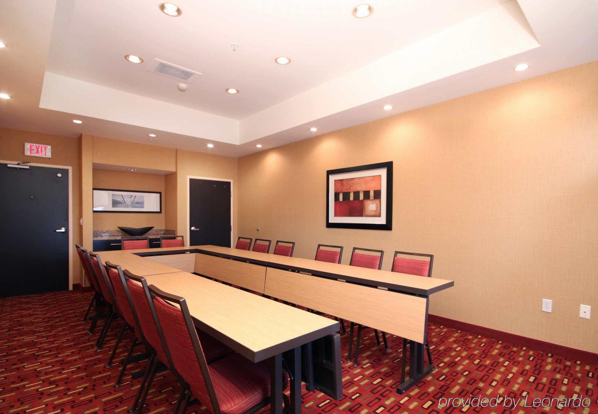 Courtyard By Marriott Dallas Льюисвилл Экстерьер фото