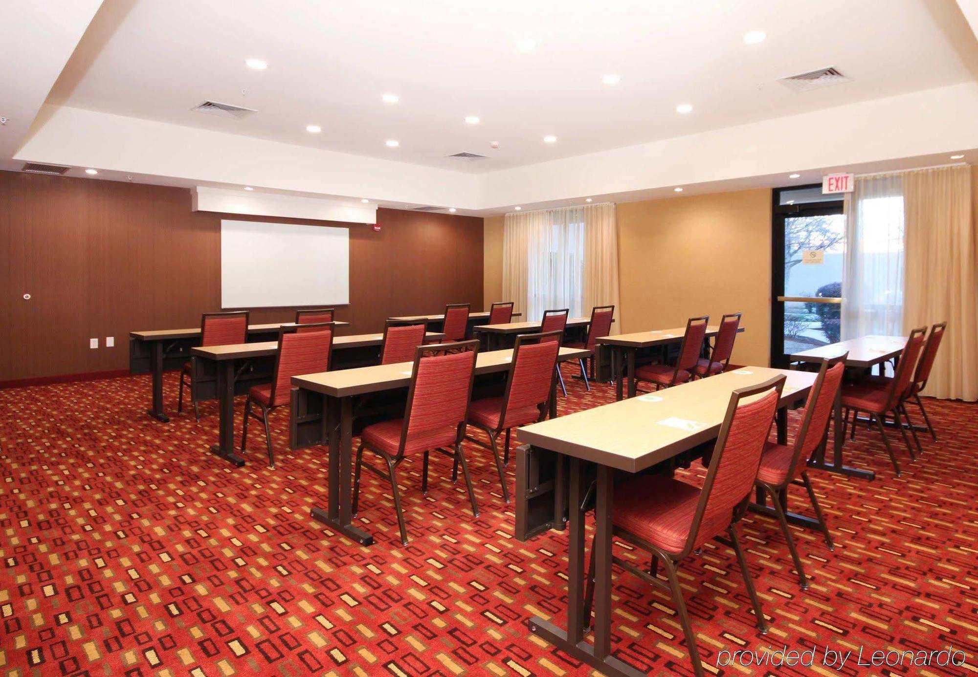 Courtyard By Marriott Dallas Льюисвилл Экстерьер фото
